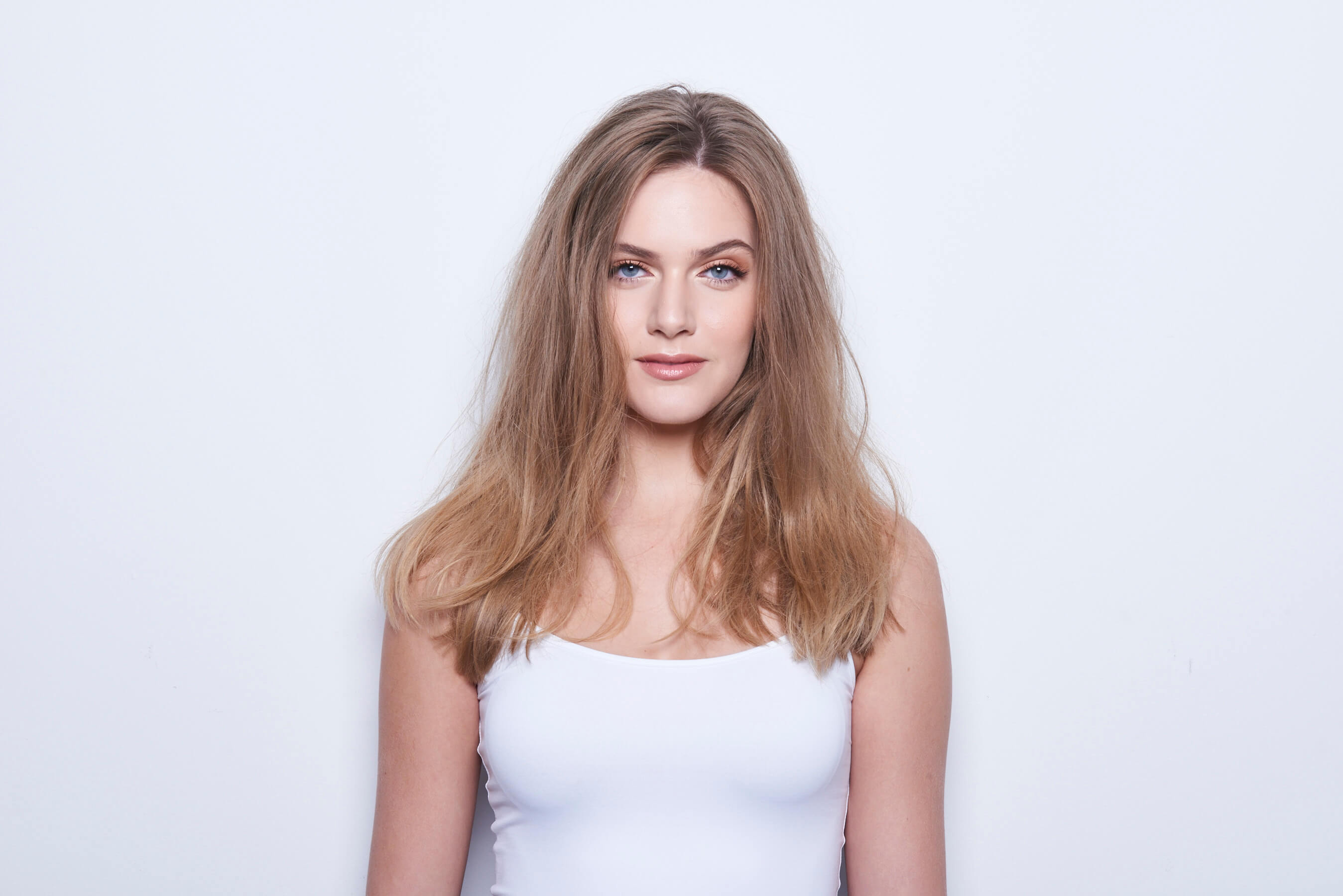 Cream and sugar hair color technique before