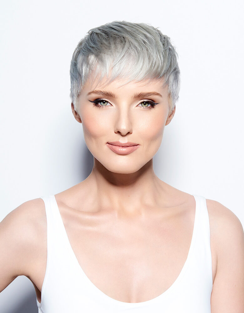 Blonde Life quick tone hair color model