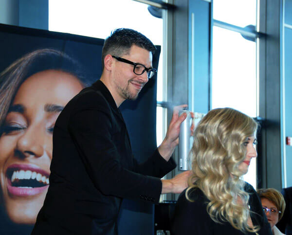 20190620 Joico Muse Marc-André Poulin doing clients hair