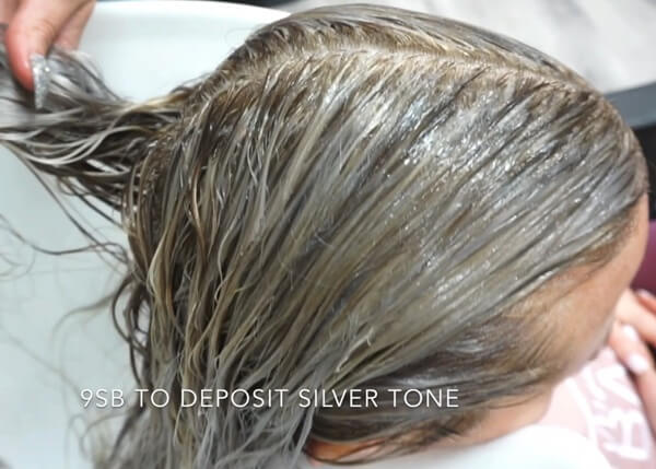 Olivia-Smalley-Demi-Liquid6 women with hair dye on hair