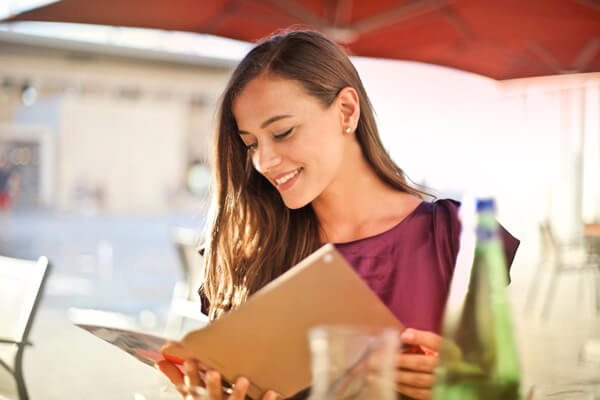 joi-blog-Intellectual Women reading a book