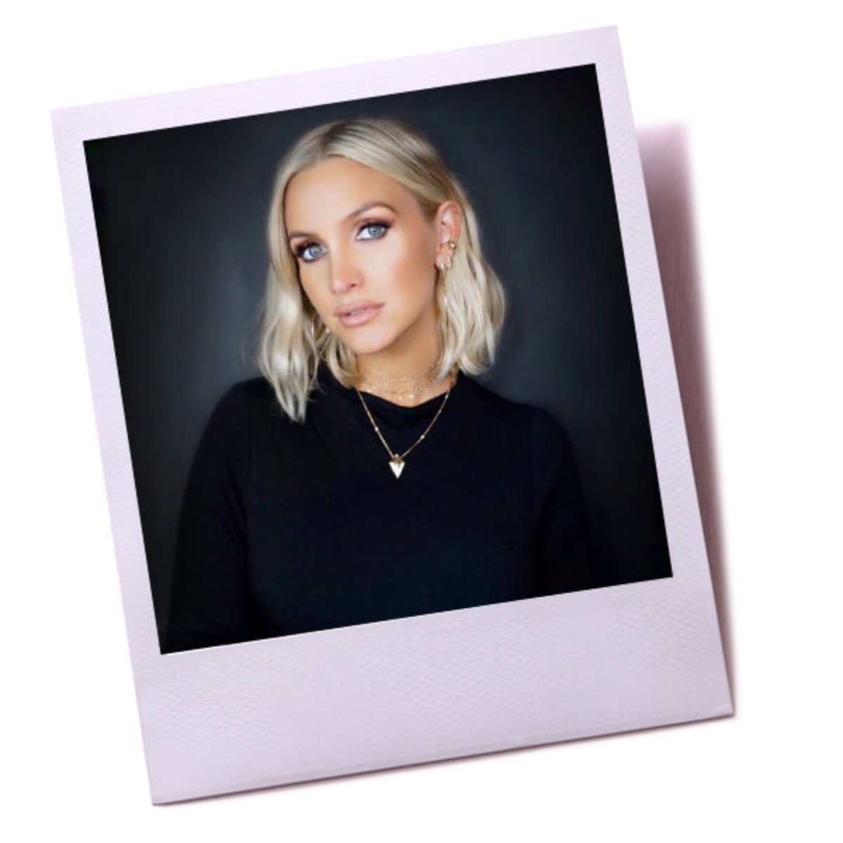 Ashlee Simpson with bright blonde bob hair